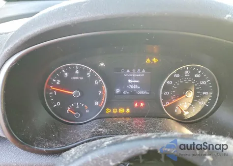 2020 Kia Sportage Lx z USA, uszkodzony, nr VIN KNDPM3AC4L7651592